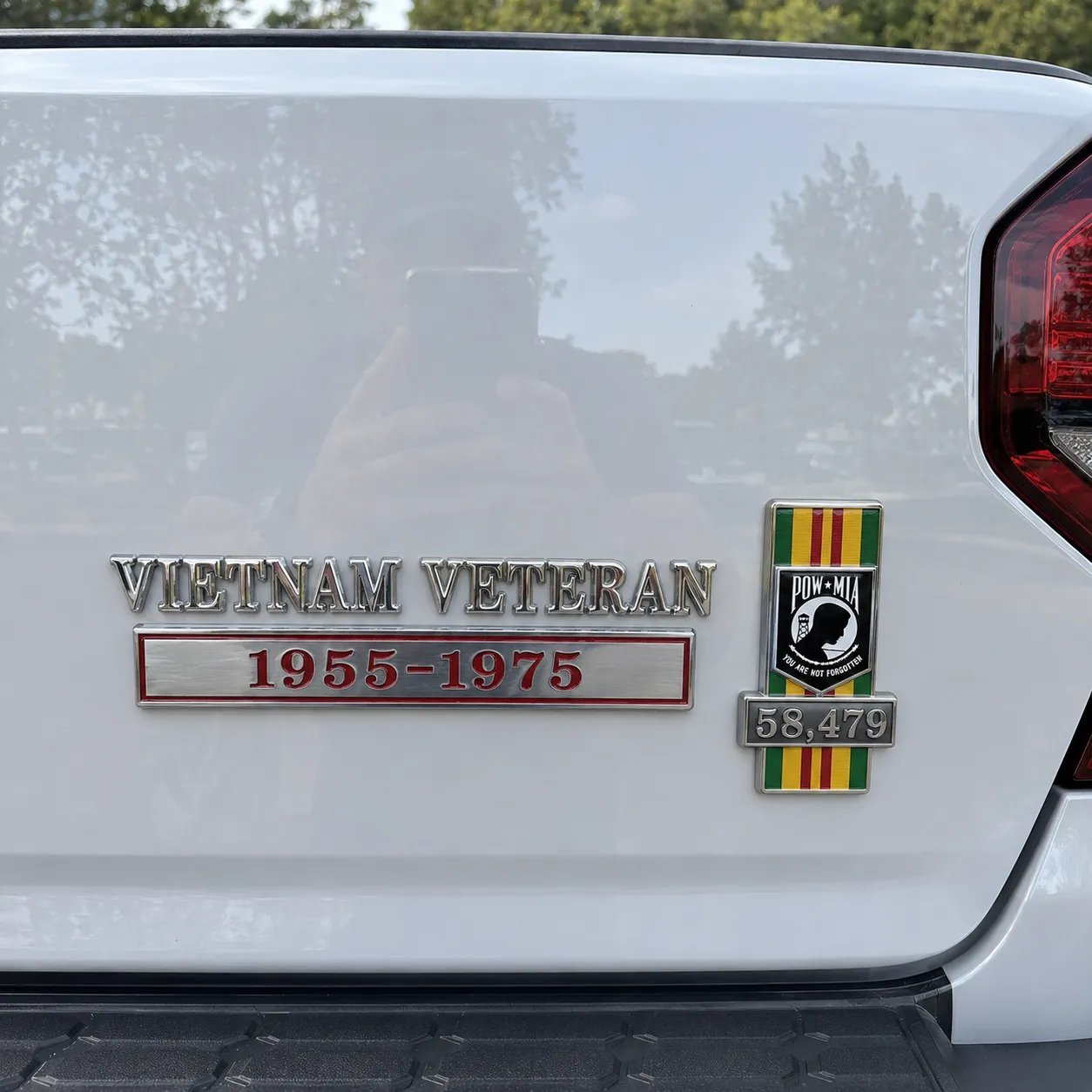 🇺🇸 Last Day Promo: 49% OFF 🎖️- Vietnam Veteran Tribute Car Emblem Metal Badge