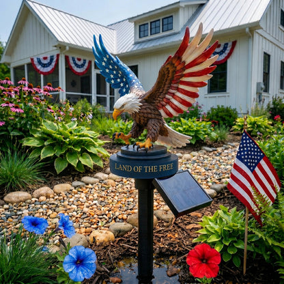 Solar Eagle Garden Light – A Glowing Tribute to American Freedom